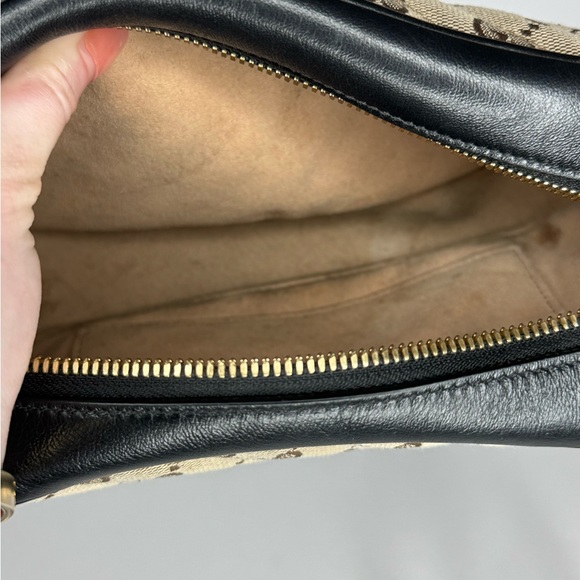 Gucci Marmont Crossbody - Picture 9 of 13